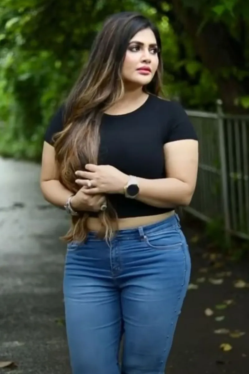 Escorts in Sector 17