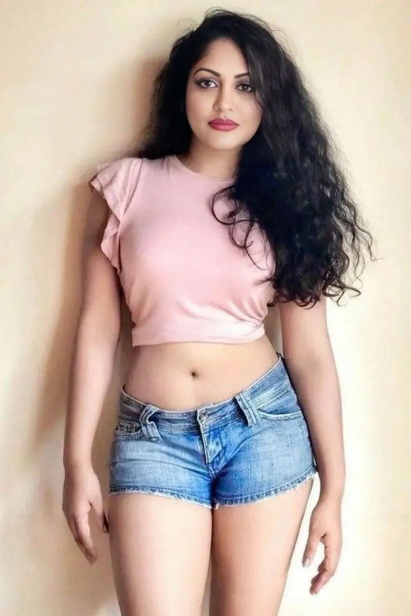  Saumya Basu Dadar Escorts